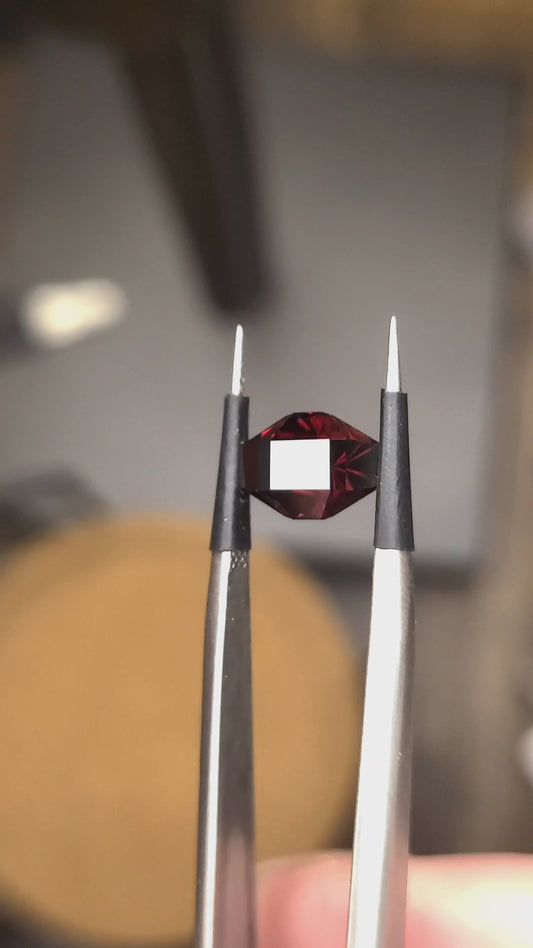 2.65 Ct Red Garnet Oval-ish