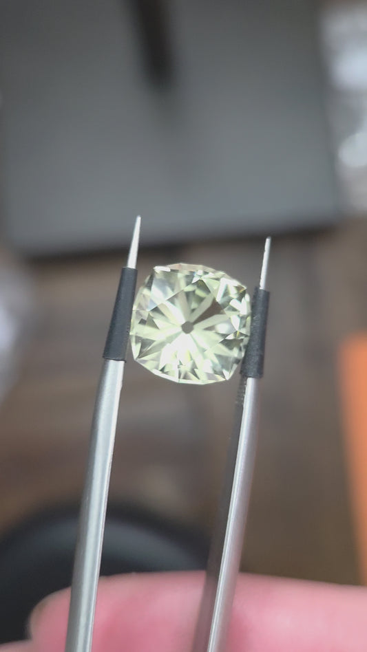 3.44 Ct Lemon Quartz Cushion