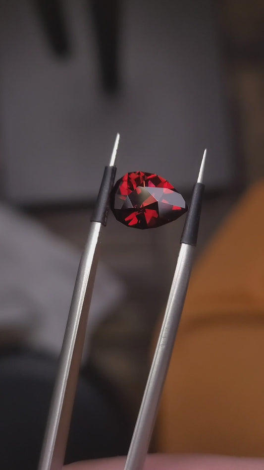 2.45 Ct Red Garnet Pear