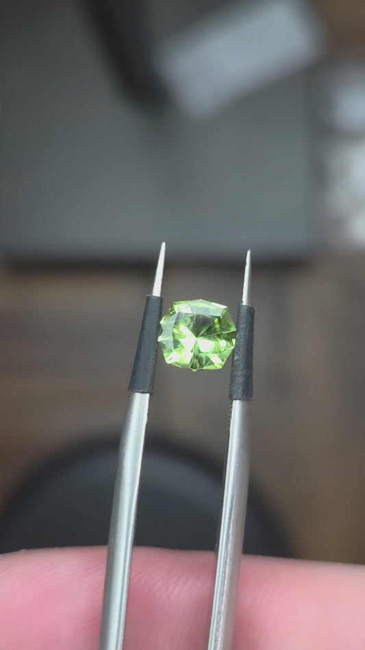 0.81 Ct Green Peridot Rectangular Cushion